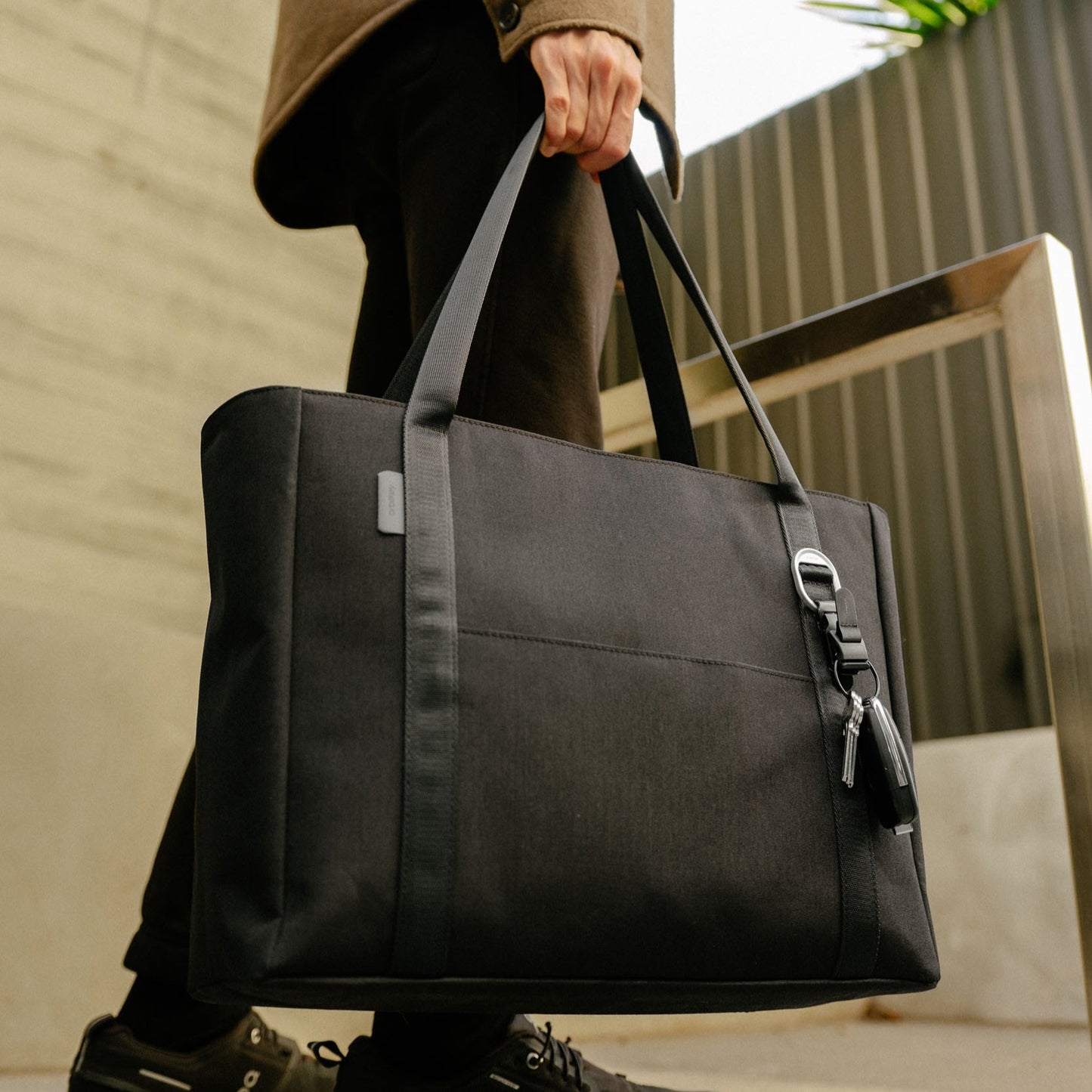 16l-black